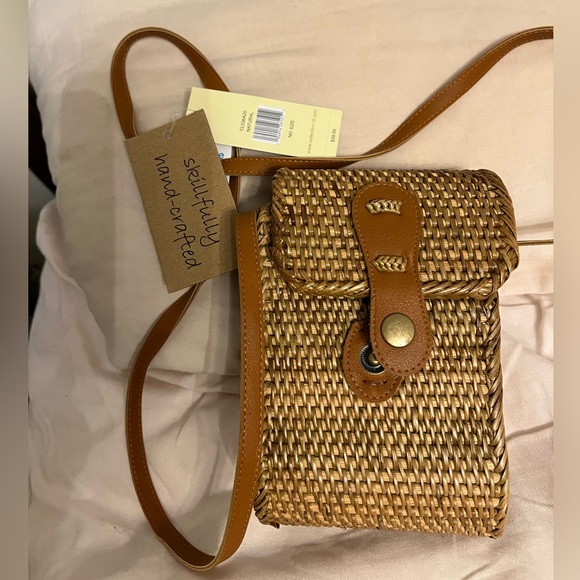 Bali Rattan Purse - Picture 6 of 7